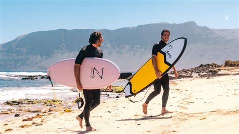 Crème solaire pour Surfer : le Guide Fun de Zeus.